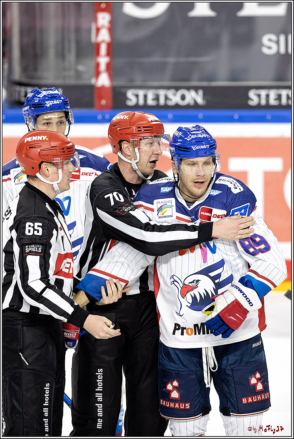 PENNY DEL;  Koelner Haie - Adler Mannheim; Koeln, 02.01.2022